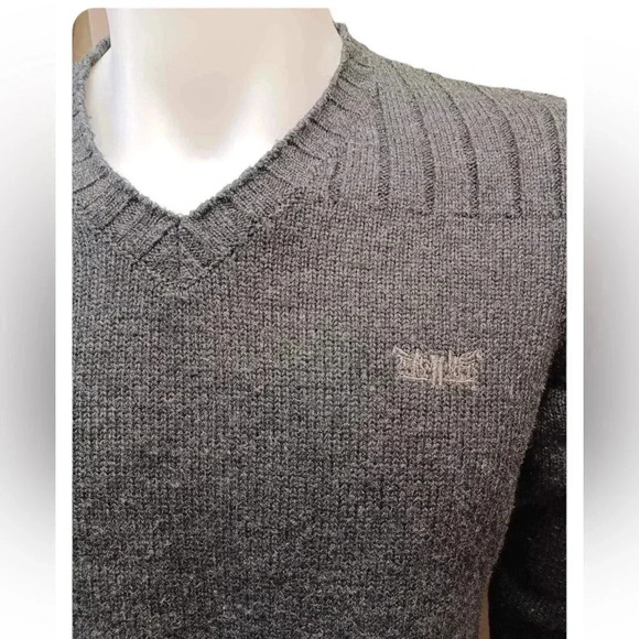 Levi’s Wool Blend Grey Pullover  Knit Sweater V Neck Size Large - Picture 2 of 11